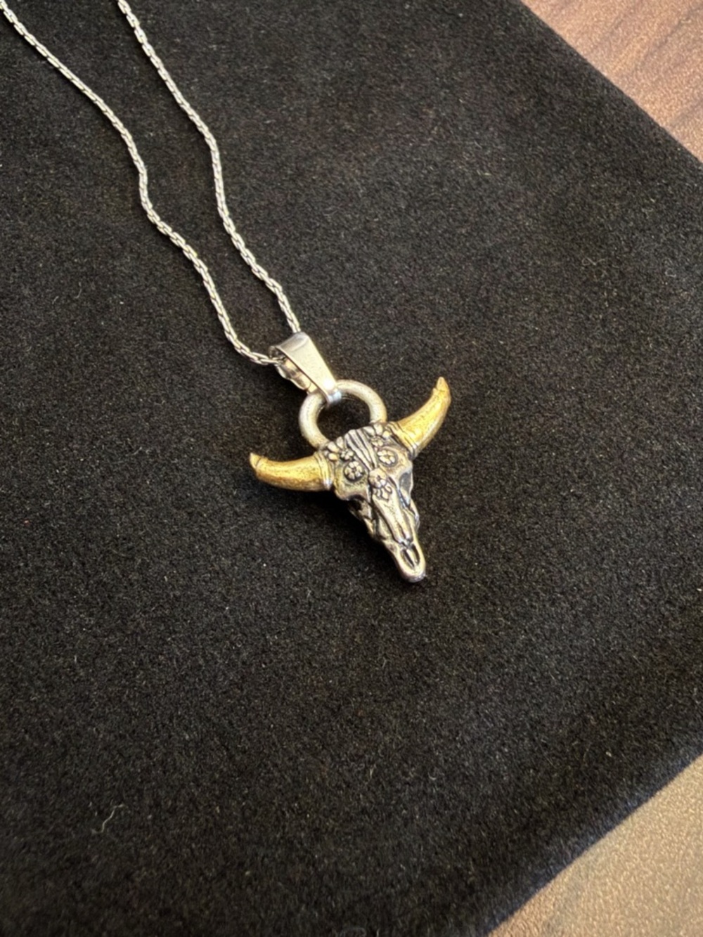 alex and ani spirited skull necklace silver